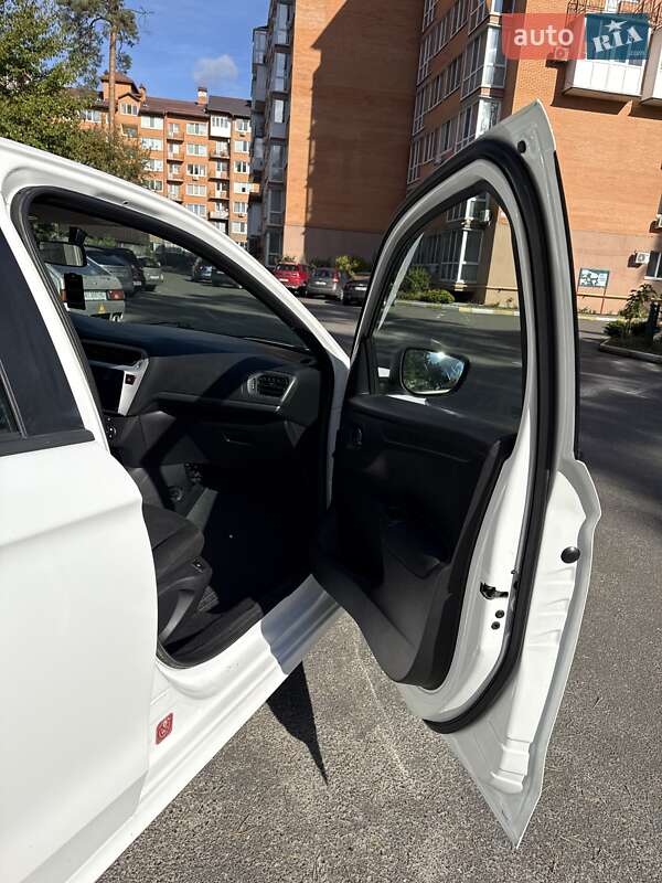 Седан Peugeot 301 2015 в Буче фото 10 Седан Peugeot 301 2015 в Буче