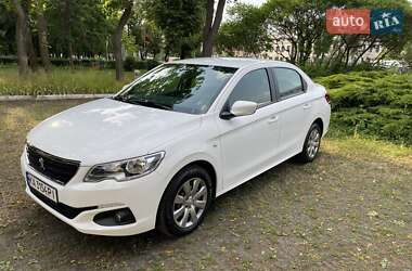 Седан Peugeot 301 2019 в Киеве