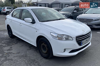 Седан Peugeot 301 2016 в Киеве
