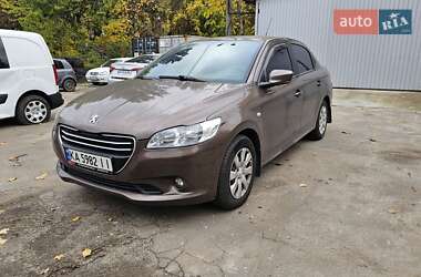 Седан Peugeot 301 2015 в Киеве Седан Peugeot 301 2015 в Киеве