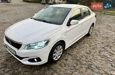 Седан Peugeot 301 2021 в Луцке