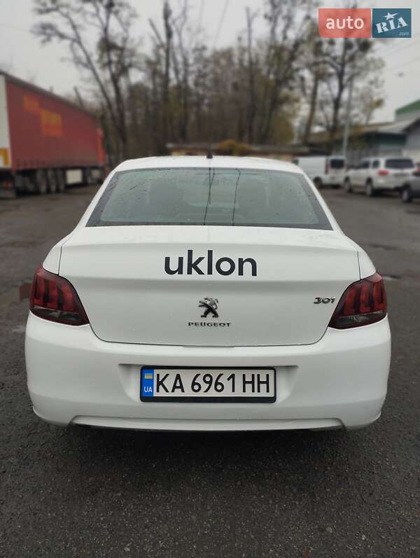 Седан Peugeot 301 2021 в Киеве