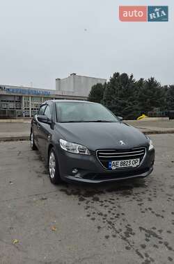 Седан Peugeot 301 2013 в Кривом Роге