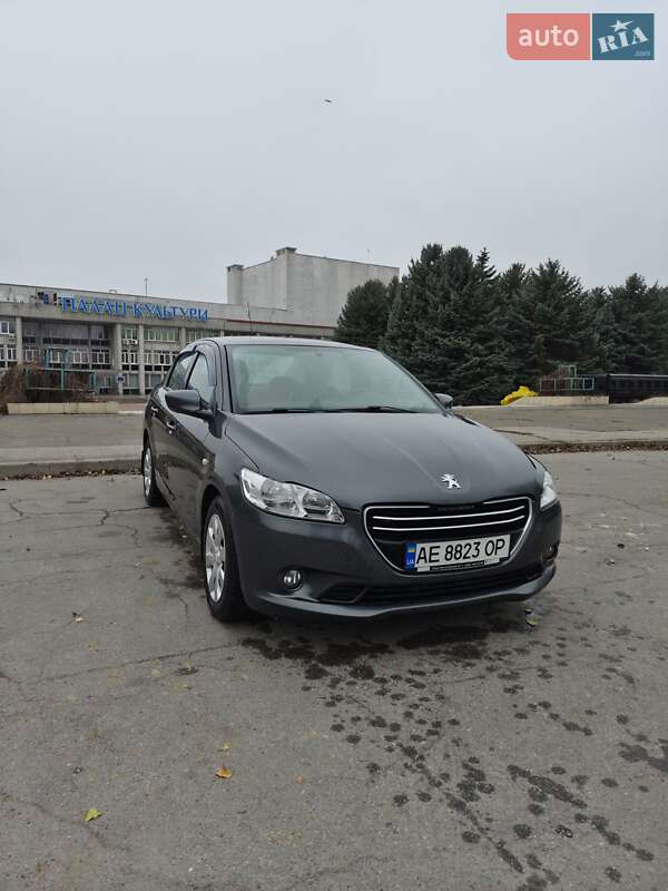Peugeot 301 2013