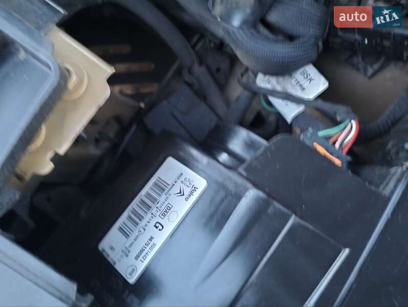 Седан Peugeot 301 2016 в Шепетовке