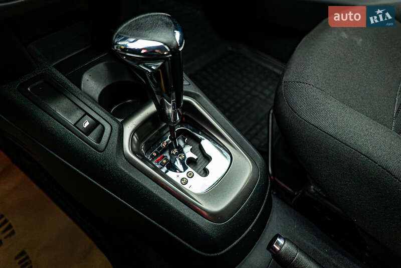 Седан Peugeot 301 2023 в Киеве