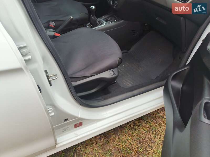 Седан Peugeot 301 2021 в Миргороде фото 45 Седан Peugeot 301 2021 в Миргороде