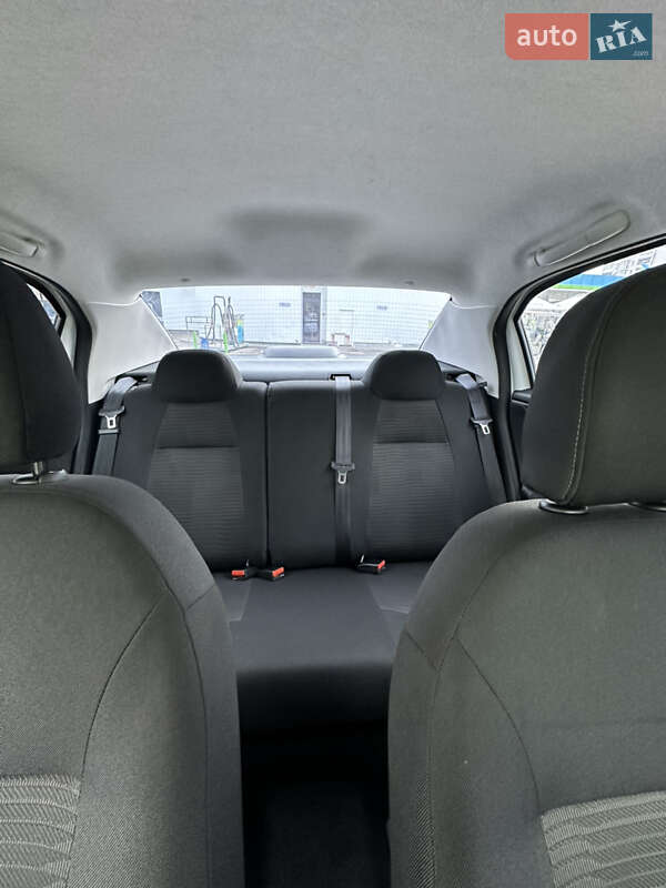 Седан Peugeot 301 2018 в Кременчуці