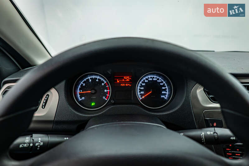 Седан Peugeot 301 2020 в Києві