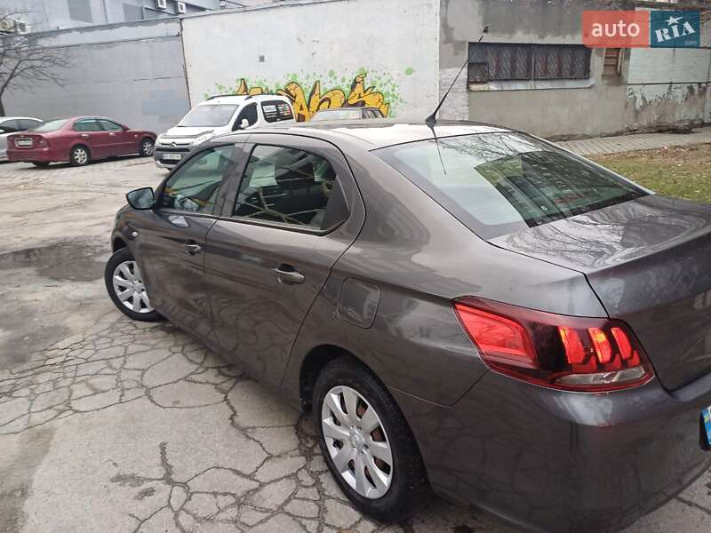 Седан Peugeot 301 2019 в Днепре