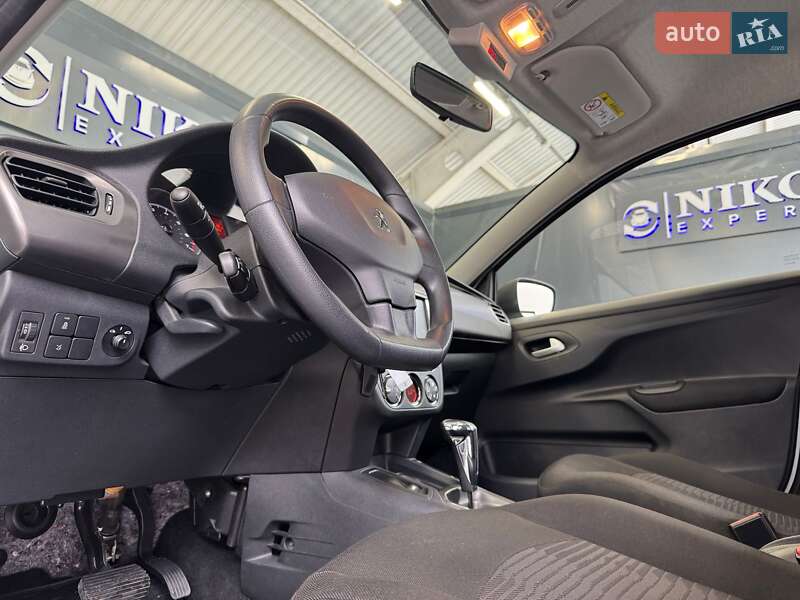 Седан Peugeot 301 2023 в Киеве