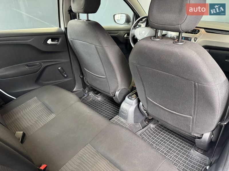 Седан Peugeot 301 2023 в Киеве