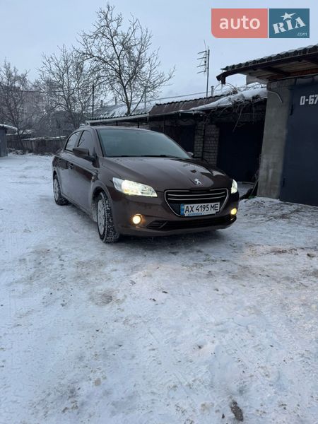 Седан Peugeot 301 2015 в Харькове