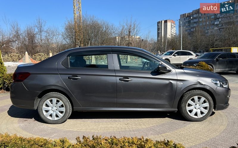 Седан Peugeot 301 2019 в Львове