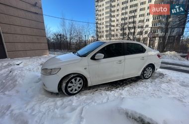 Седан Peugeot 301 2013 в Киеве