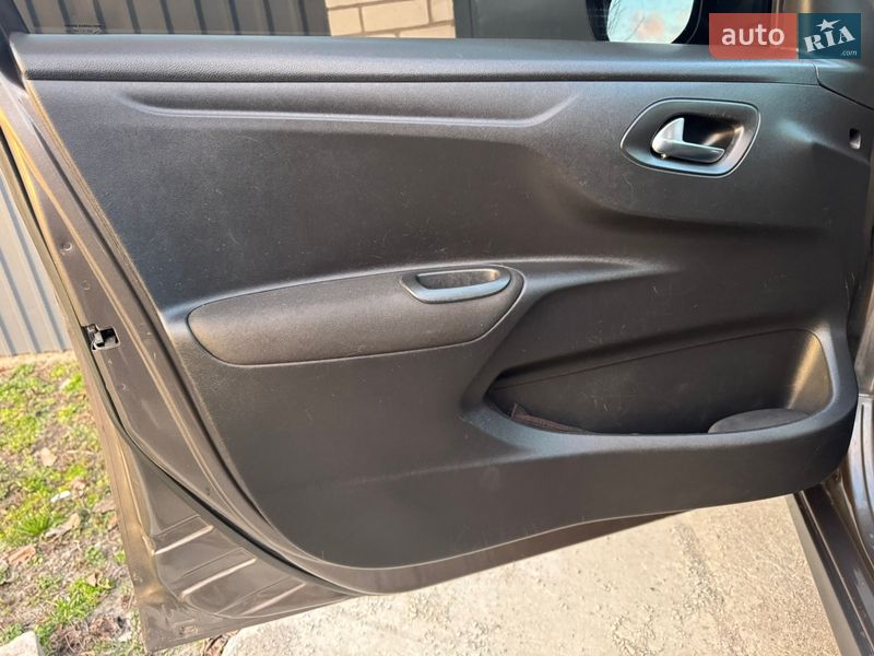 Седан Peugeot 301 2018 в Днепре фото 16 Седан Peugeot 301 2018 в Днепре