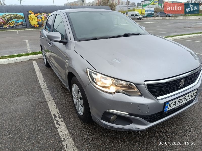 Седан Peugeot 301 2017 в Киеве