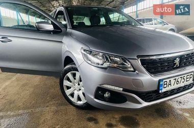 Седан Peugeot 301 2021 в Александрие