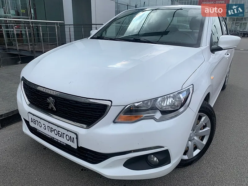 Peugeot 301