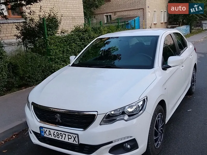 Peugeot 301 2021