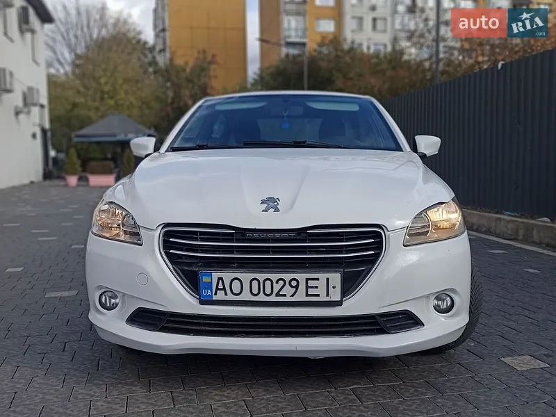 Peugeot 301