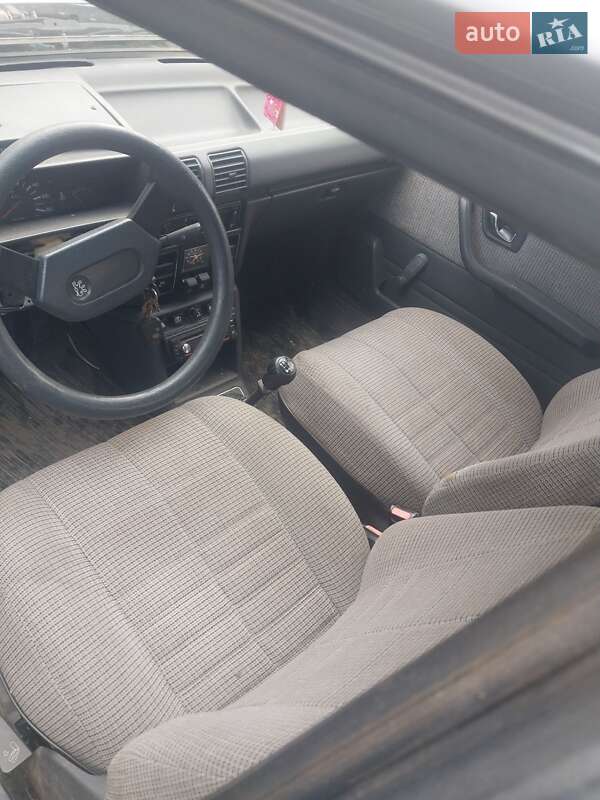 Седан Peugeot 305 1987 в Чернігові фото 12 Седан Peugeot 305 1987 в Чернігові