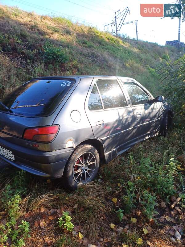 Хэтчбек Peugeot 306 1993 в Александрие