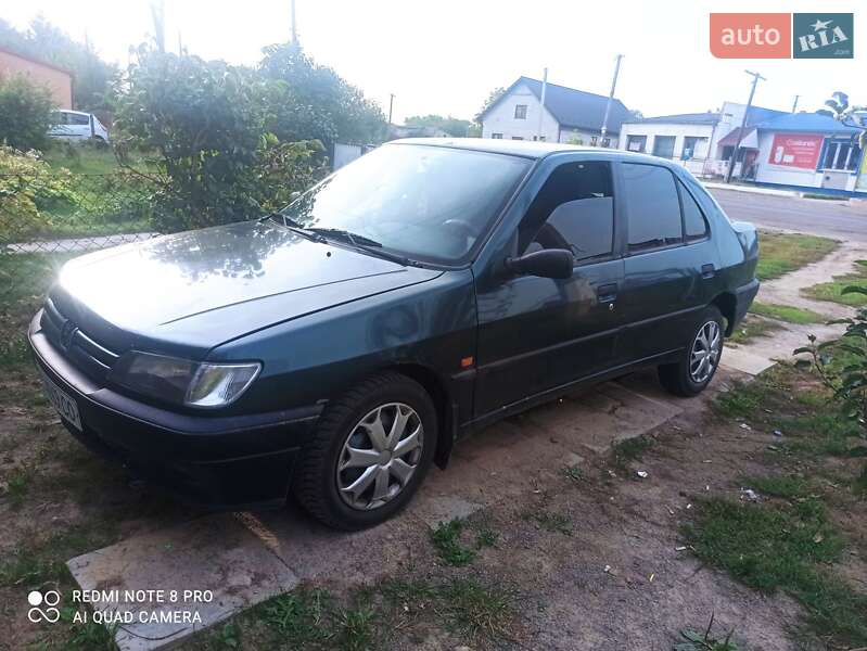 Седан Peugeot 306 1995 в Млинове
