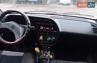 Седан Peugeot 306 1995 в  фото 3 Седан Peugeot 306 1995 в