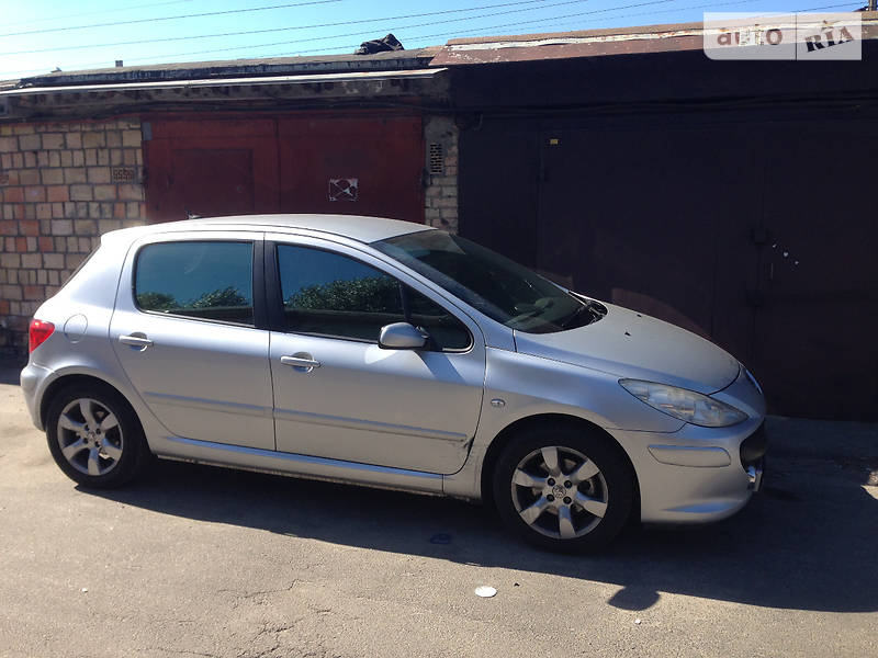 Хэтчбек Peugeot 307 2005 в Киеве