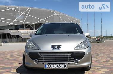 Хэтчбек Peugeot 307 2006 в Львове