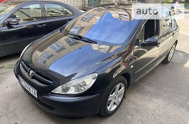 Хетчбек Peugeot 307 2002 в 