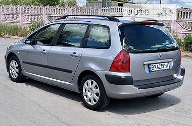 Универсал Peugeot 307 2002 в 
