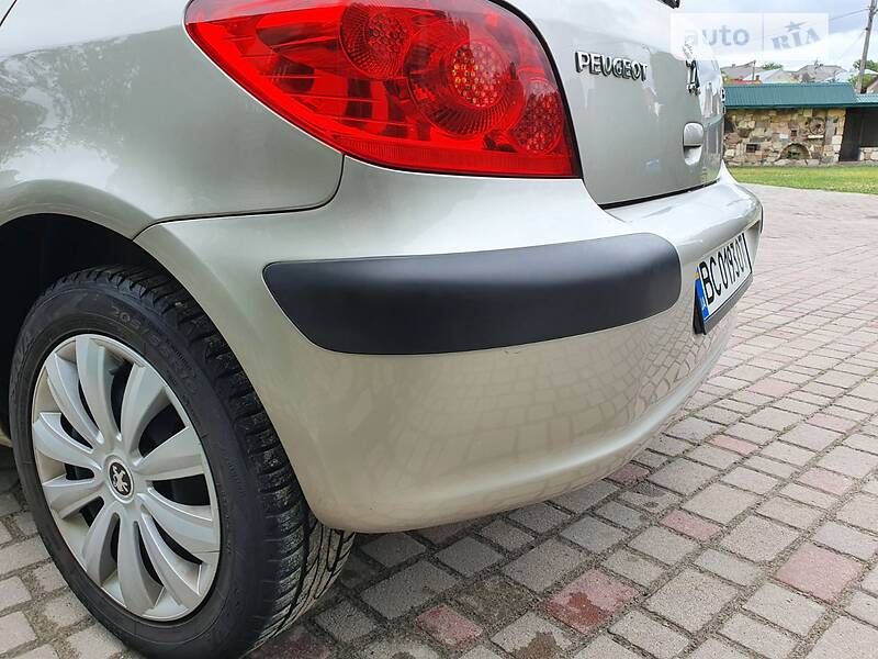 Хэтчбек Peugeot 307 2006 в Бродах