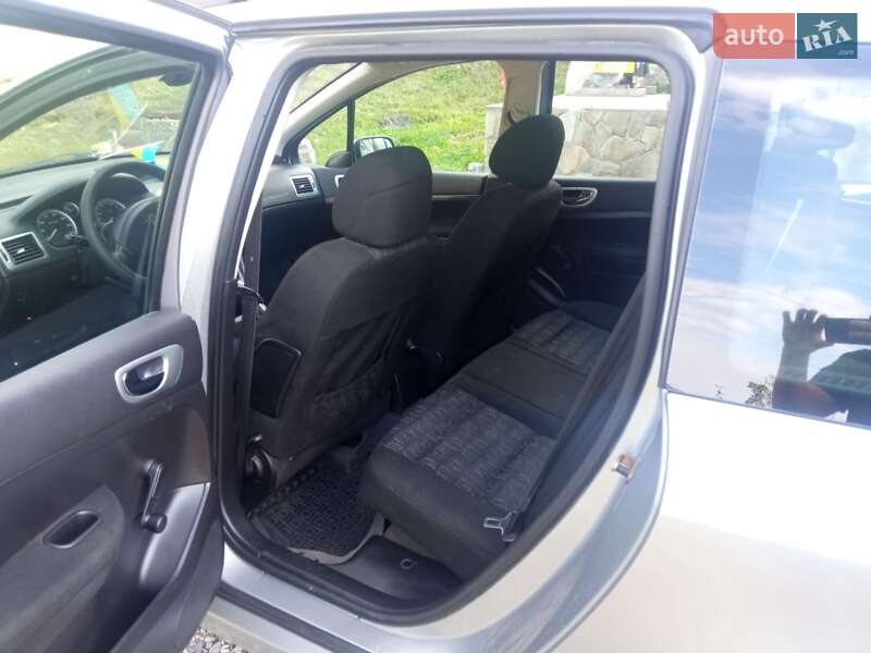 Універсал Peugeot 307 2003 в Яремчі