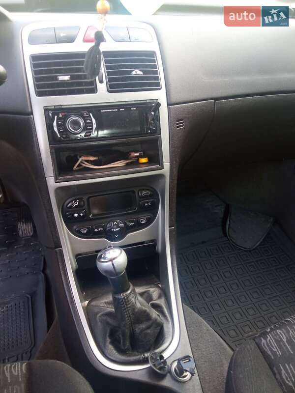 Універсал Peugeot 307 2003 в Яремчі