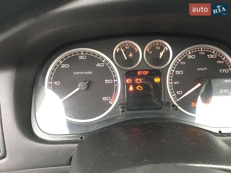 Хэтчбек Peugeot 307 2003 в Иршаве