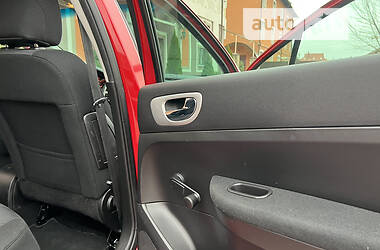 Универсал Peugeot 307 2006 в 
