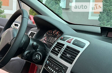 Универсал Peugeot 307 2006 в 