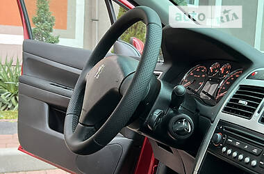 Универсал Peugeot 307 2006 в 