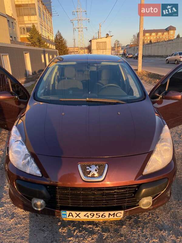 Хетчбек Peugeot 307 2006 в Харкові