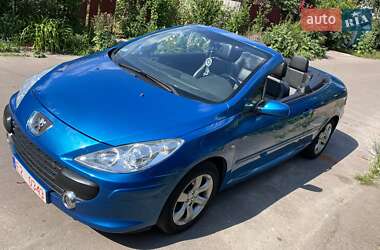 Кабриолет Peugeot 307 2005 в 