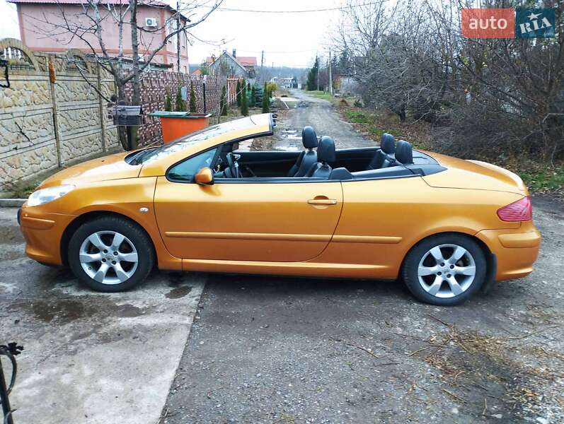 Кабриолет Peugeot 307 2006 в Покровске фото 10 Кабриолет Peugeot 307 2006 в Покровске