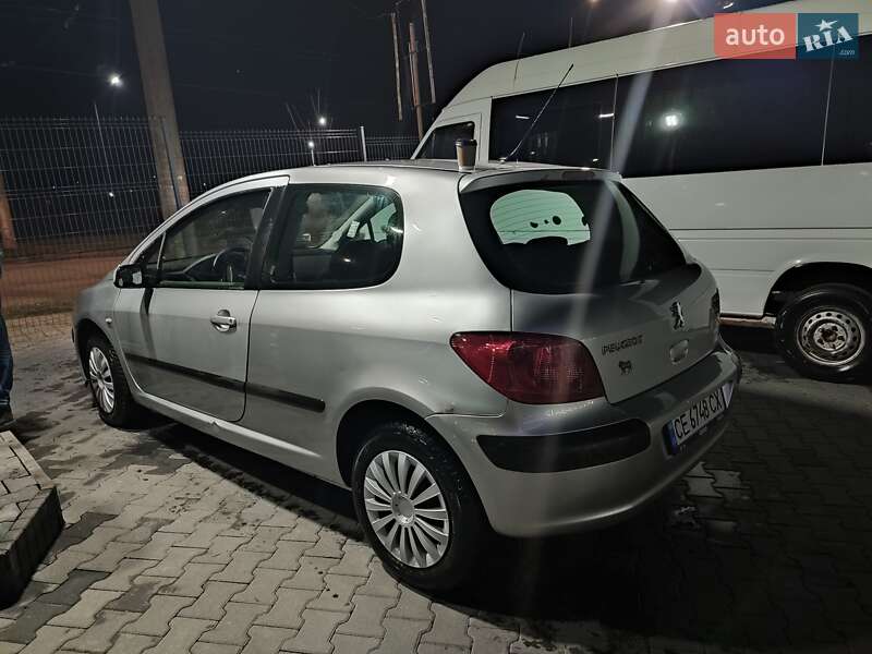 Хетчбек Peugeot 307 2003 в Чернівцях