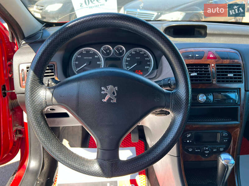 Хэтчбек Peugeot 307 2004 в Запорожье