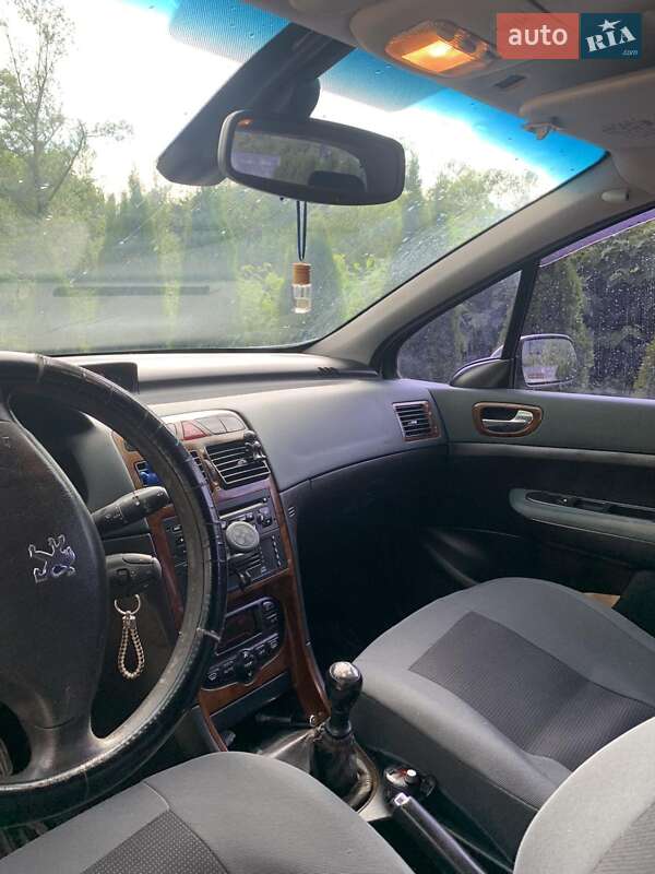 Хетчбек Peugeot 307 2003 в Тячеві