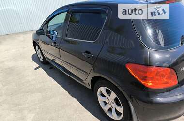 Хэтчбек Peugeot 307 2007 в Богуславе