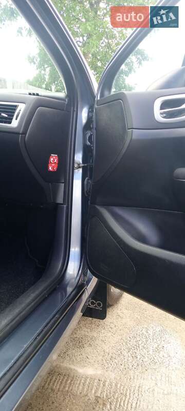 Универсал Peugeot 307 2005 в Владимире