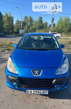 Хэтчбек Peugeot 307 2006 в Киеве