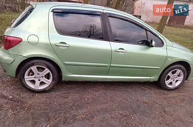 Хэтчбек Peugeot 307 2003 в 